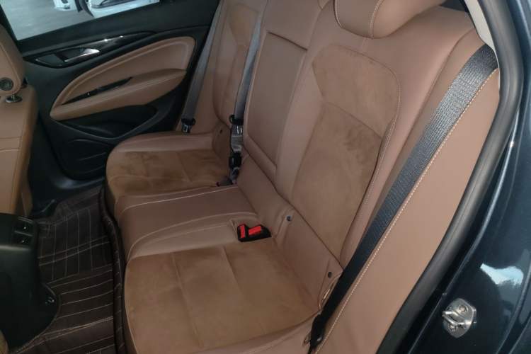 Used Buick Regal 2019 20T Luxury Model China VI Standard Left Rear Seat