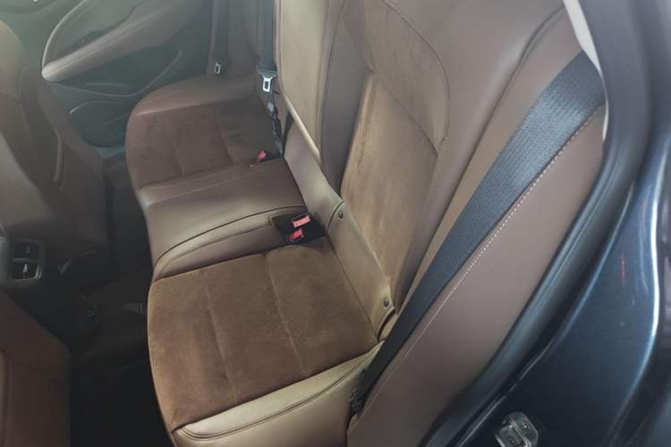 Used Buick Regal 2019 20T Elite Version China VI Standard Left Rear Seat