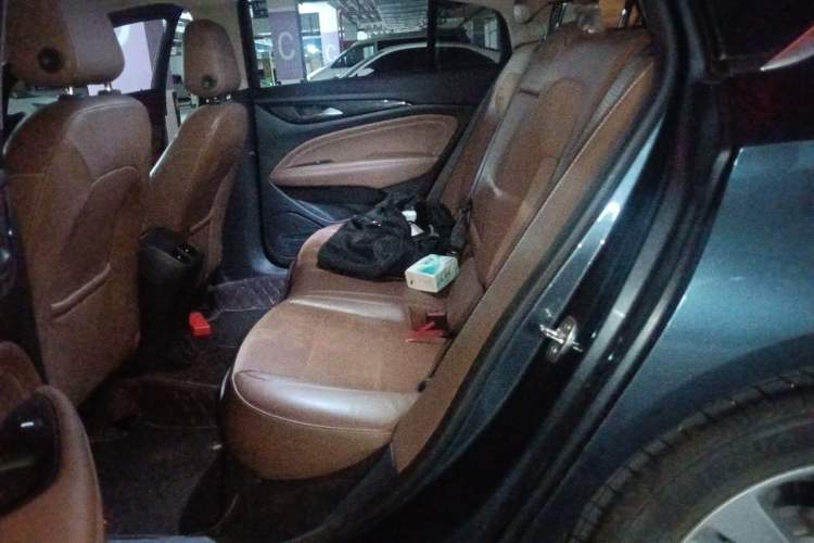 Used Buick Regal 2019 20T Elite Version China VI Standard Left Rear Seat