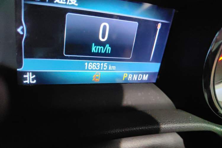 Used Buick Regal 2019 20T Elite Version China VI Standard Odometer Close Up