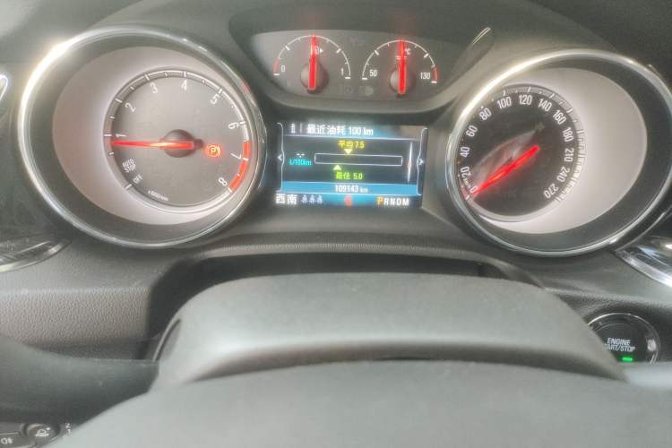 Used Buick Regal 2019 20T Elite Version China VI Standard Odometer Close Up