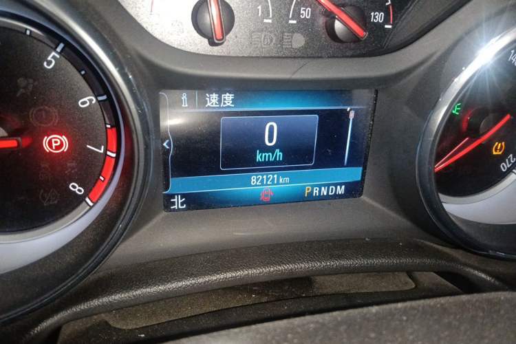 Used Buick Regal 2019 20T Elite Version China VI Standard Odometer Close Up