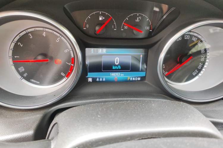 Used Buick Regal 2019 20T Elite Version China VI Standard Odometer Close Up