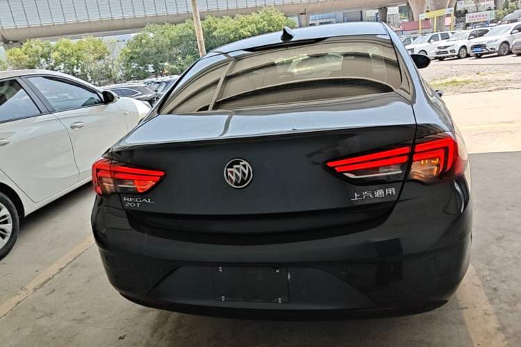 Used Buick Regal 2019 20T Elite Version China VI Standard Rear
