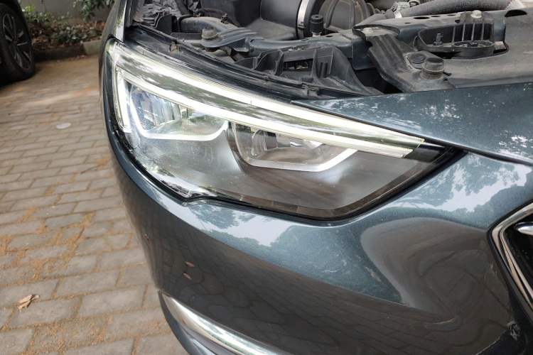 Used Buick Regal 2019 20T Elite Version China VI Standard Right Front Headlight