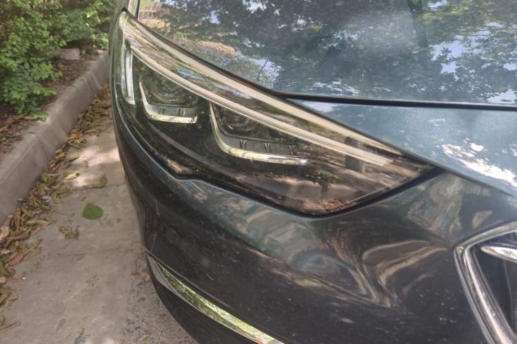 Used Buick Regal 2019 Revised 20T Luxury Version China VI Standard Right Front Headlight