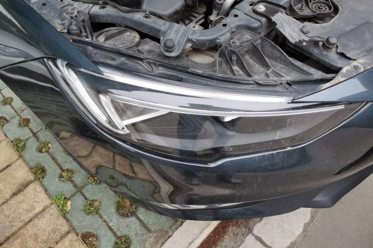 Used Buick Regal 2019 20T Elite Version China VI Standard Right Front Headlight