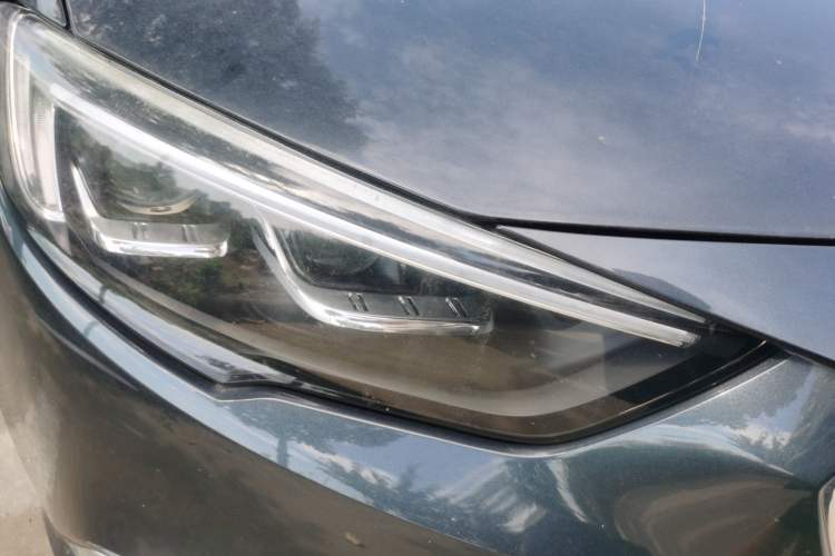 Used Buick Regal 2019 Revised 20T Luxury Version China VI Standard Right Front Headlight