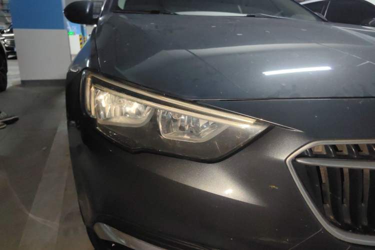 Used Buick Regal 2019 20T Elite Version China VI Standard Right Front Headlight