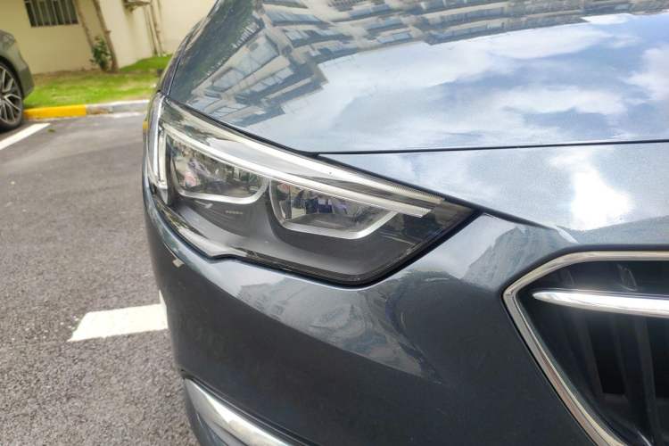 Used Buick Regal 2019 20T Elite Version China VI Standard Right Front Headlight