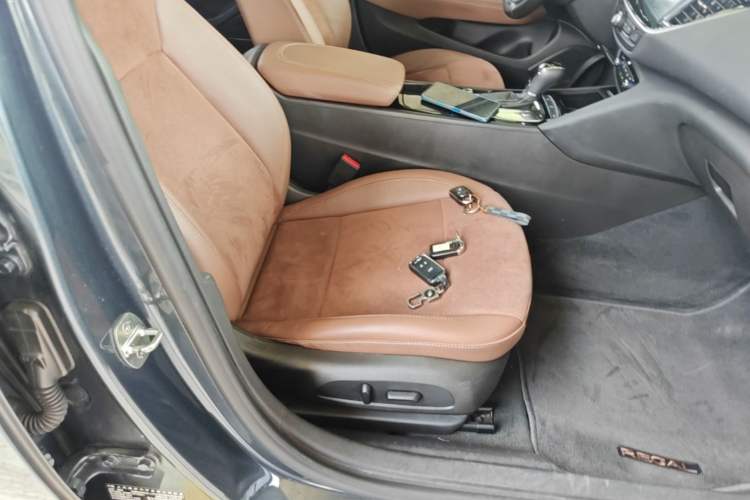 Used Buick Regal 2019 20T Elite Version China VI Standard Right Front Seat
