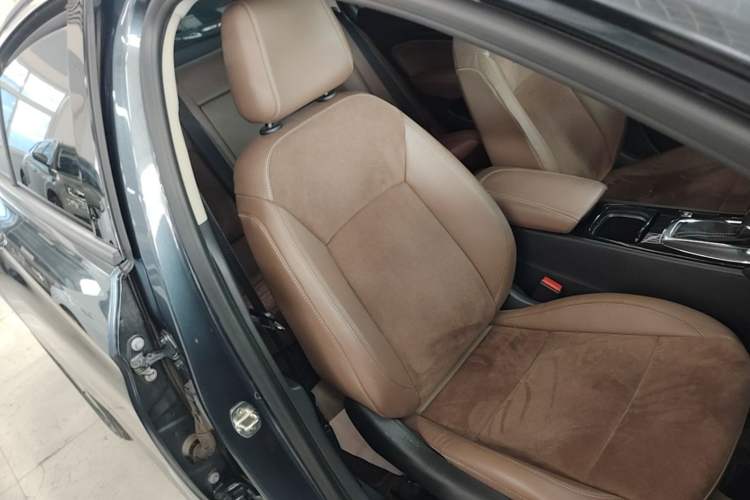 Used Buick Regal 2019 20T Elite Version China VI Standard Right Front Seat