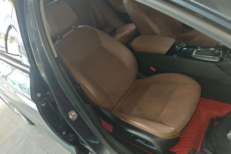 Used Buick Regal 2019 Revised 20T Luxury Version China VI Standard Right Front Seat
