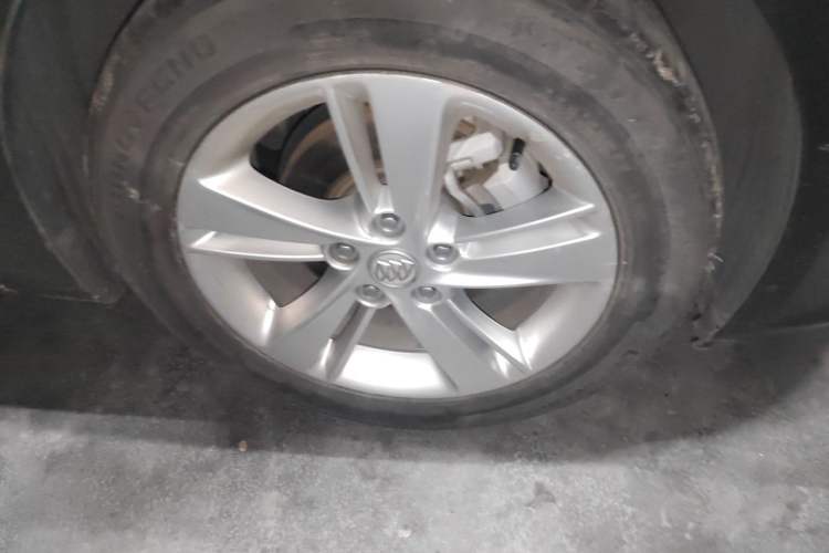 Used Buick Regal 2019 20T Elite Version China VI Standard Right Front Wheel Hub