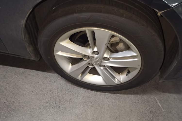 Used Buick Regal 2019 20T Luxury Model China VI Standard Right Front Wheel Hub