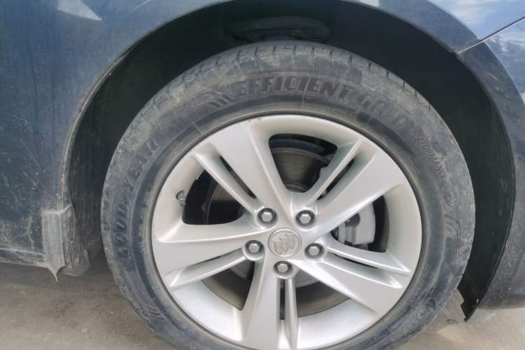 Used Buick Regal 2019 Revised 20T Luxury Version China VI Standard Right Front Wheel Hub