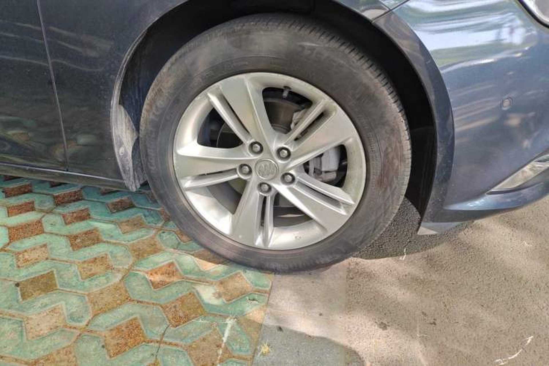 Used Buick Regal 2019 Revised 20T Luxury Version China VI Standard Right Front Wheel Hub