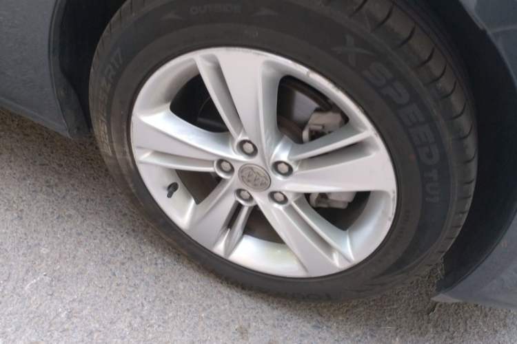 Used Buick Regal 2019 20T Elite Version China VI Standard Right Front Wheel Hub