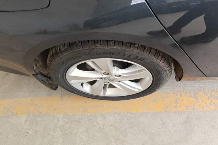 Used Buick Regal 2019 20T Elite Version China VI Standard Right Rear Wheel Hub