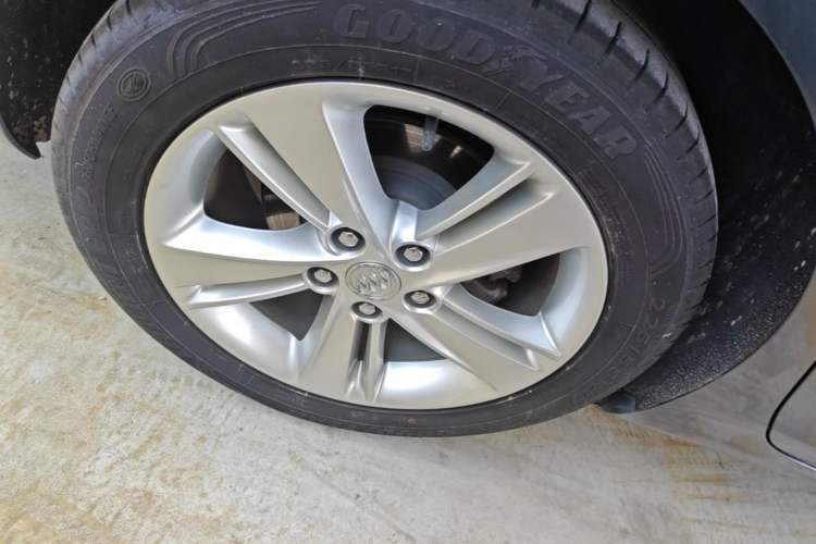 Used Buick Regal 2019 20T Elite Version China VI Standard Right Rear Wheel Hub