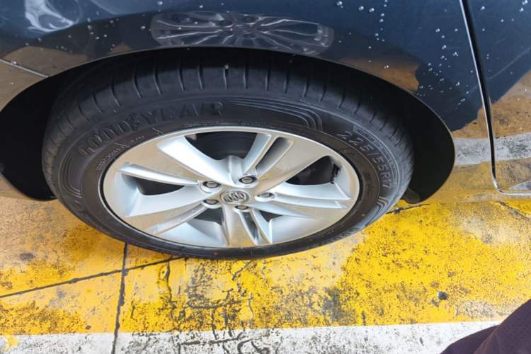 Used Buick Regal 2019 20T Elite Version China VI Standard Right Rear Wheel Hub