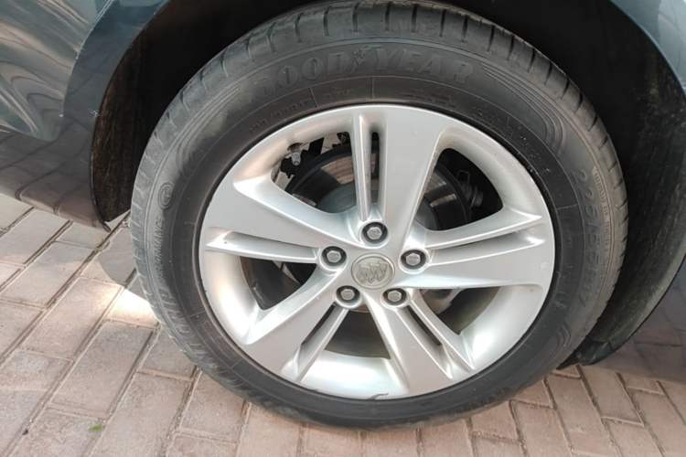 Used Buick Regal 2019 20T Elite Version China VI Standard Right Rear Wheel Hub