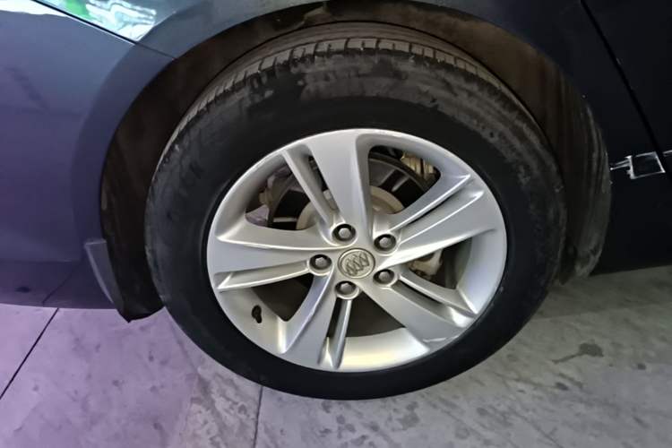 Used Buick Regal 2019 20T Luxury Model China VI Standard Right Rear Wheel Hub