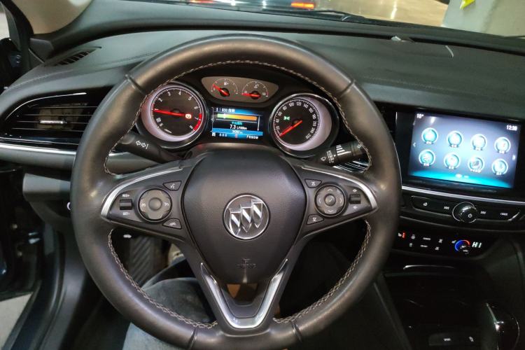 Used Buick Regal 2019 20T Elite Version China VI Standard Steering Wheel