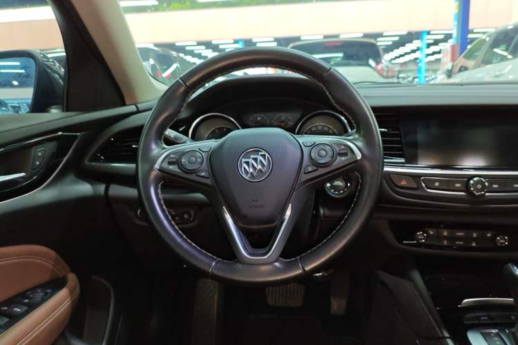 Used Buick Regal 2019 20T Elite Version China VI Standard Steering Wheel