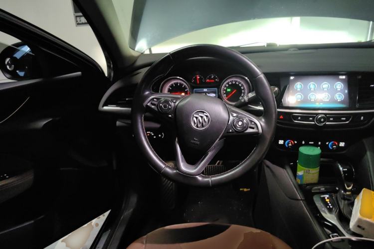 Used Buick Regal 2019 20T Elite Version China VI Standard Steering Wheel
