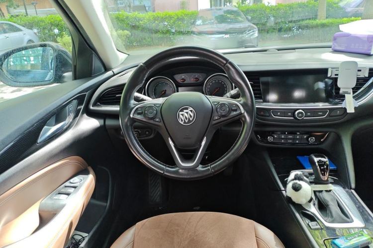 Used Buick Regal 2019 Revised 20T Luxury Version China VI Standard Steering Wheel