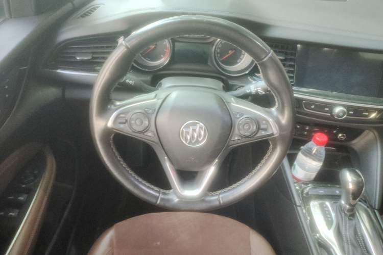 Used Buick Regal 2019 20T Elite Version China VI Standard Steering Wheel