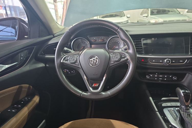 Used Buick Regal 2019 20T Elite Version China VI Standard Steering Wheel