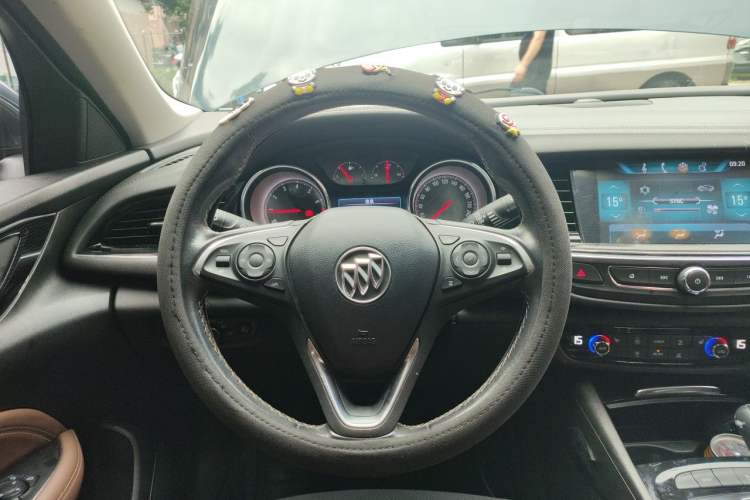 Used Buick Regal 2019 20T Elite Version China VI Standard Steering Wheel