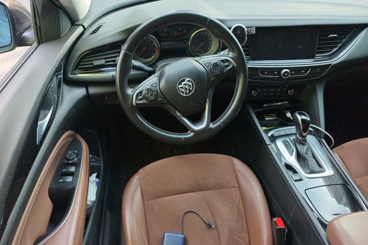 Used Buick Regal 2019 20T Elite Version China VI Standard Steering Wheel
