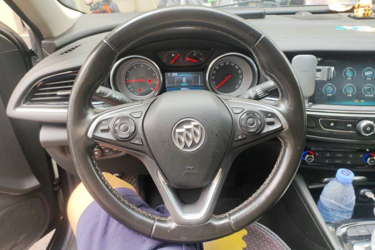 Used Buick Regal 2019 20T Elite Version China VI Standard Steering Wheel