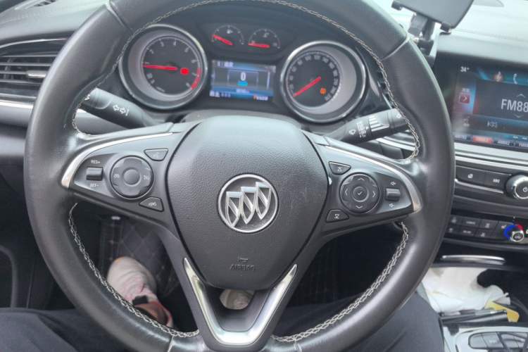 Used Buick Regal 2019 20T Elite Version China VI Standard Steering Wheel