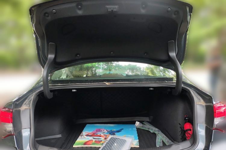 Used Buick Regal 2019 20T Elite Version China VI Standard Trunk