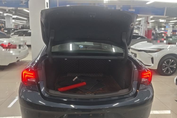 Used Buick Regal 2019 20T Elite Version China VI Standard Trunk