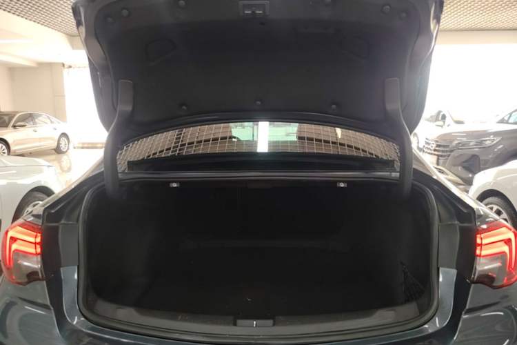 Used Buick Regal 2019 20T Elite Version China VI Standard Trunk