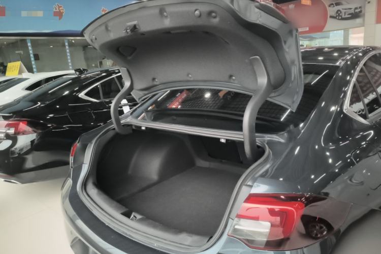 Used Buick Regal 2019 20T Elite Version China VI Standard Trunk