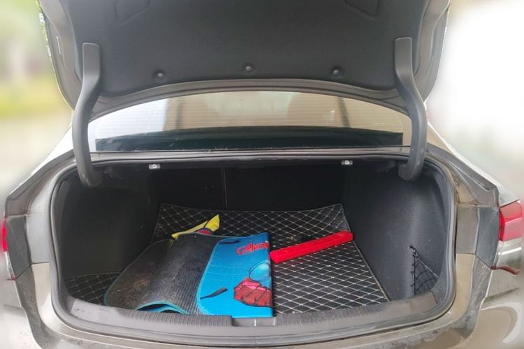 Used Buick Regal 2019 20T Elite Version China VI Standard Trunk