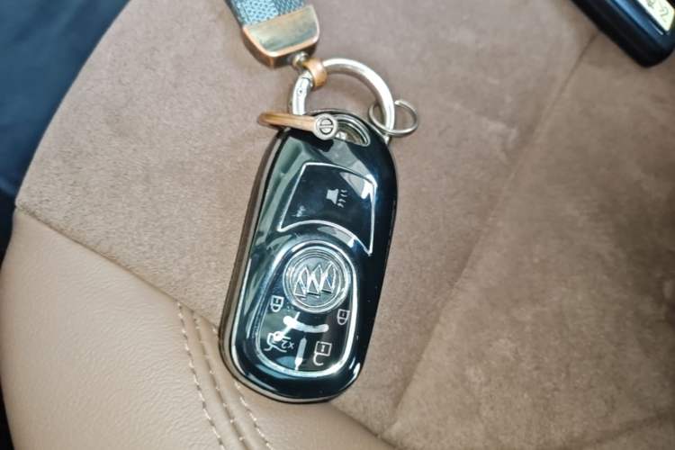 Used Buick Regal 2019 20T Elite Version China VI Standard Vehicle Key
