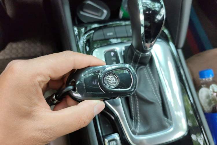 Used Buick Regal 2019 20T Elite Version China VI Standard Vehicle Key