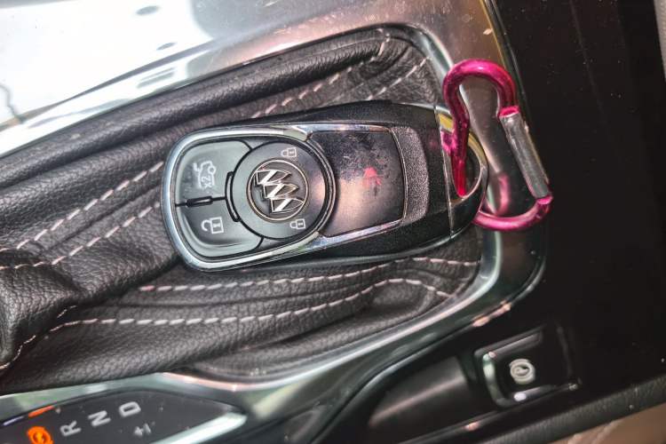 Used Buick Regal 2019 20T Elite Version China VI Standard Vehicle Key