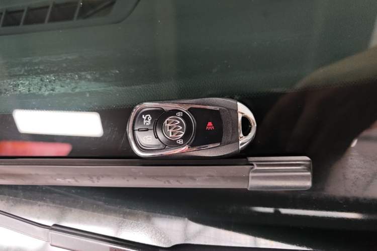 Used Buick Regal 2019 20T Elite Version China VI Standard Vehicle Key
