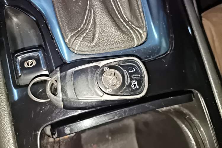 Used Buick Regal 2019 20T Luxury Model China VI Standard Vehicle Key