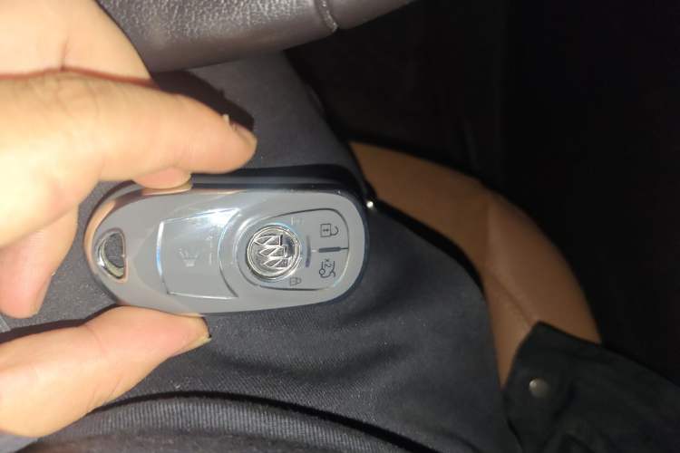 Used Buick Regal 2019 20T Elite Version China VI Standard Vehicle Key