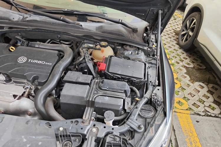 Used Buick Regal 2019 20T Elite Version China VI Standard Engine Bay Left