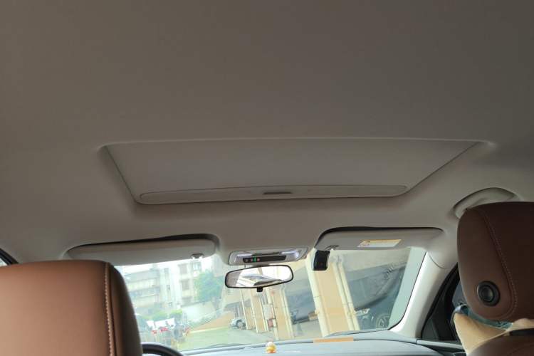 Used Buick Regal 2019 20T Elite Version China VI Standard Headliner